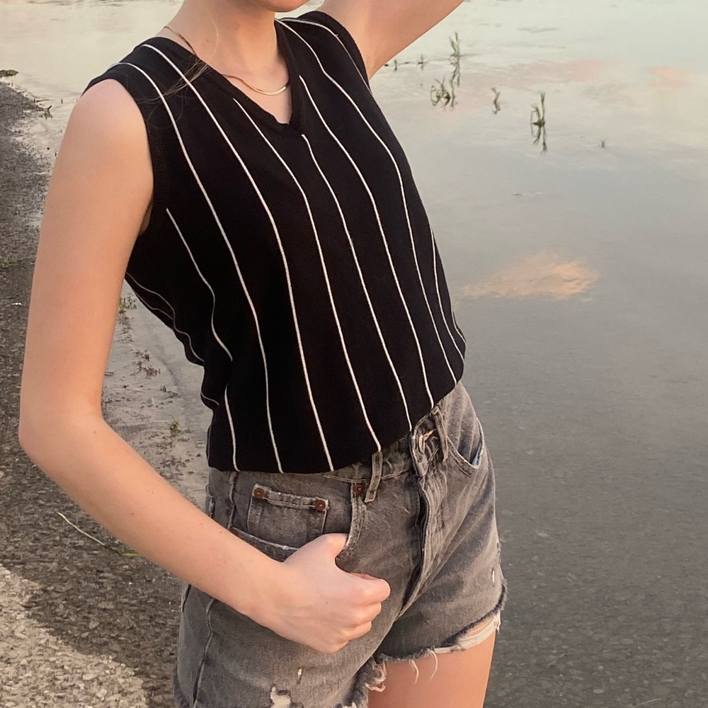 Striped Sweater vest